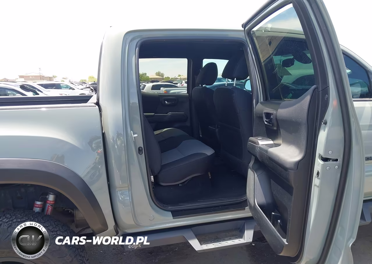 2023 Toyota Tacoma Trd Off Road VIN:3TMCZ5AN5PM559111 - 8