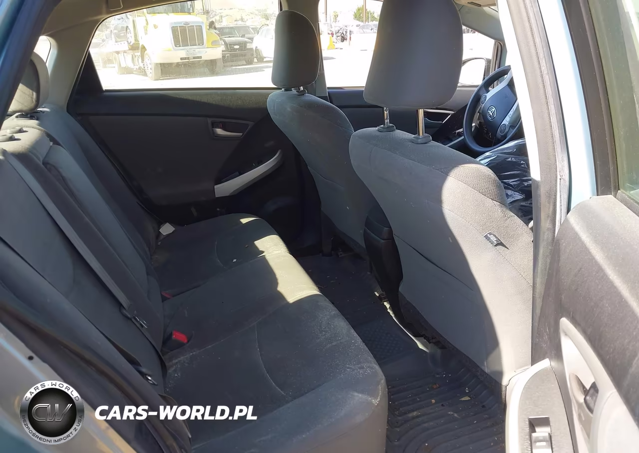 2014 Toyota Prius Two VIN:JTDKN3DU8E1749199 - 8