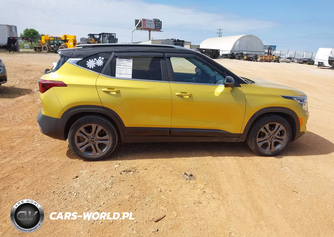 2023 Kia Seltos S VIN:KNDEU2AA2P7388170 - 13