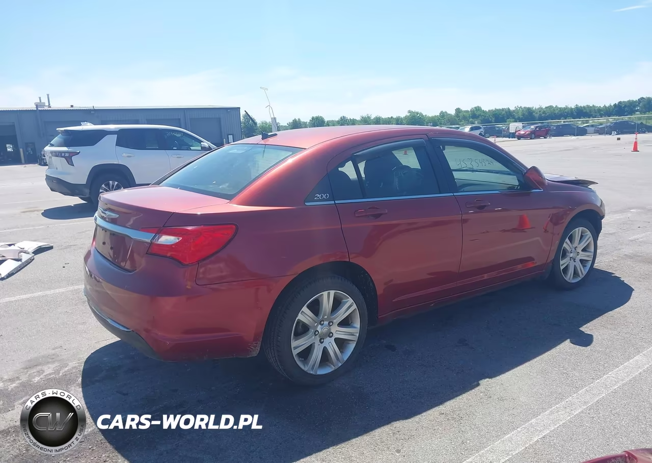 2012 Chrysler 200 Touring VIN:1C3CCBBB7CN131095 - 4