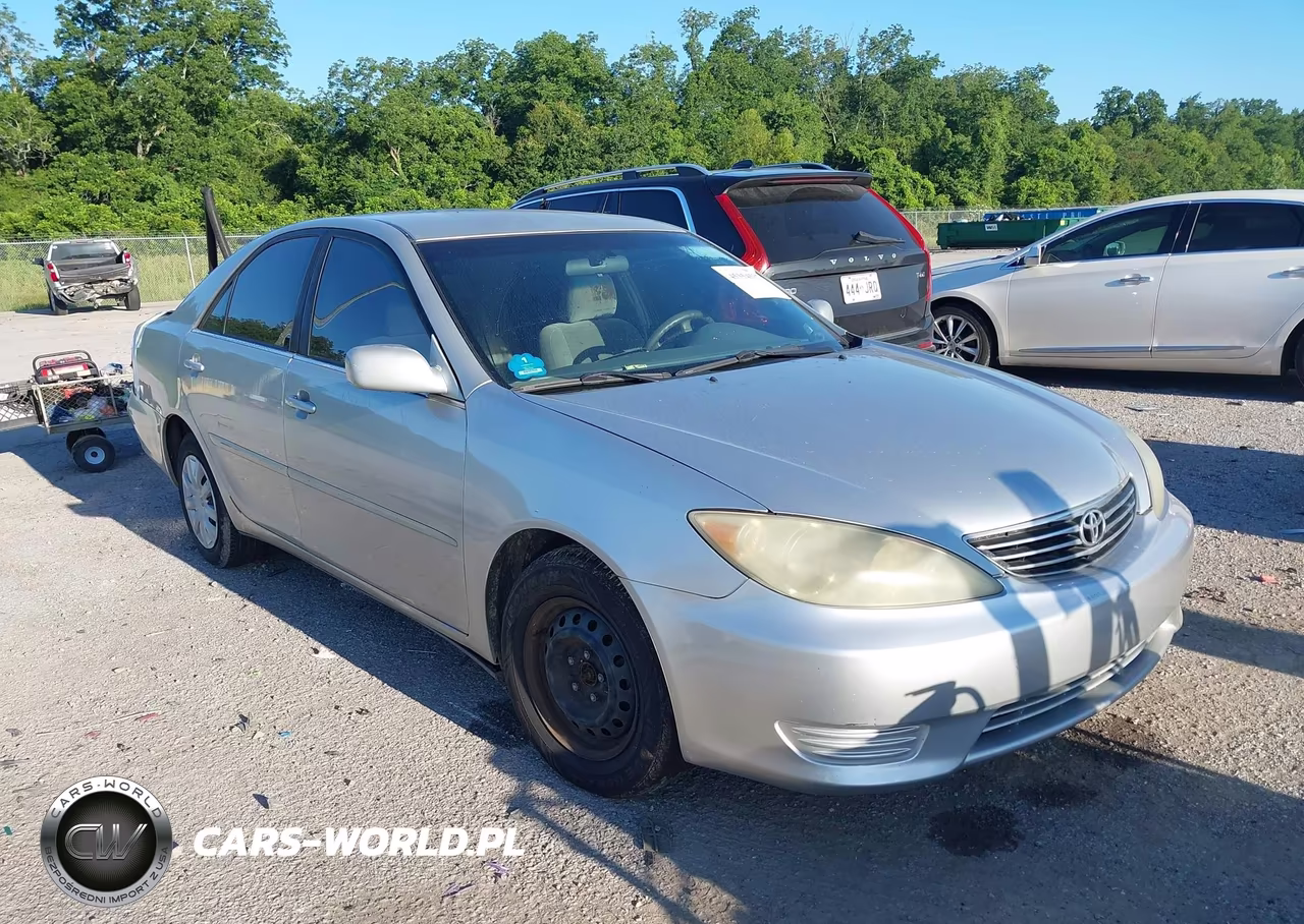 2005 Toyota Camry Le – zdjęcie 1 z 11