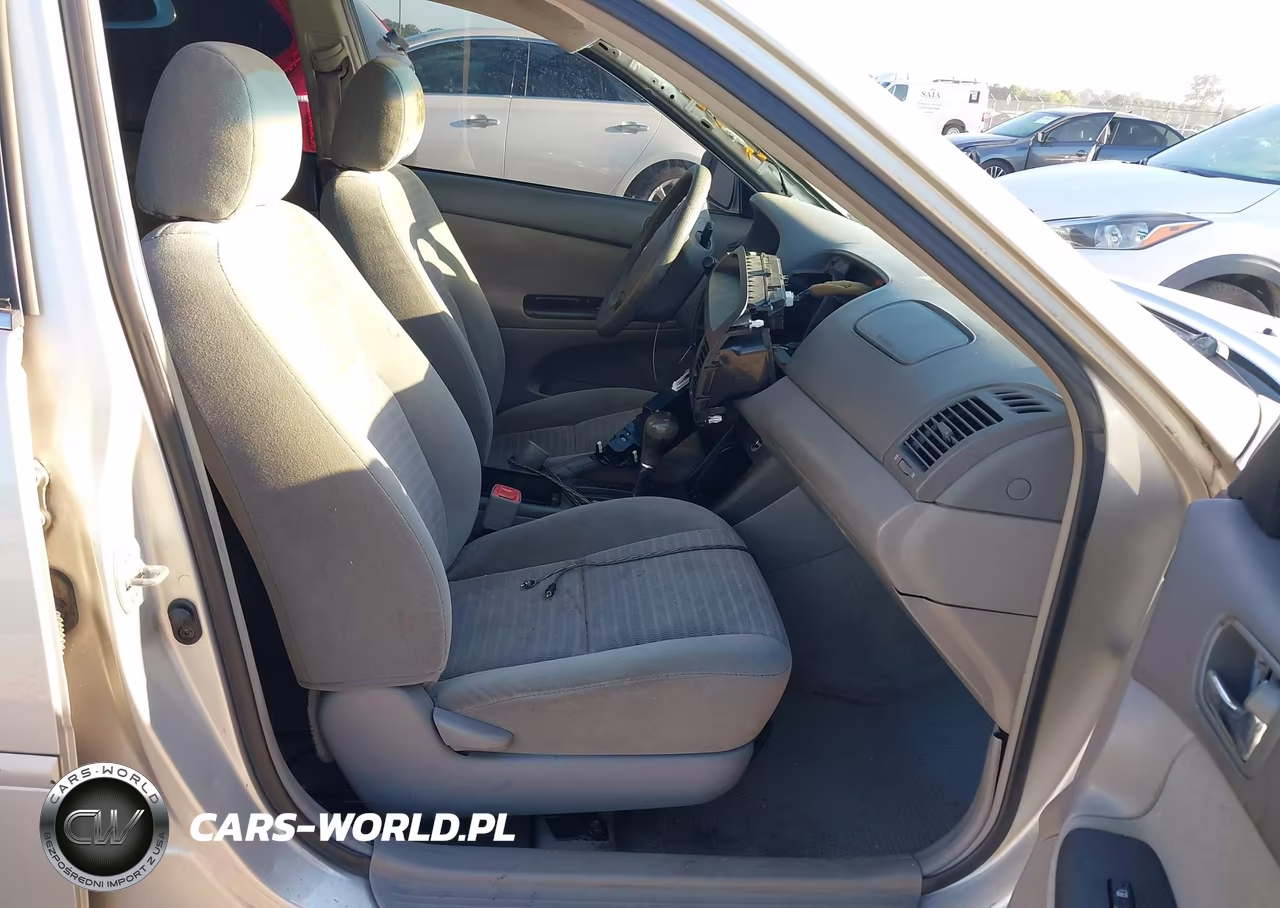 2005 Toyota Camry Le VIN:4T1BE32K85U965789 - 5