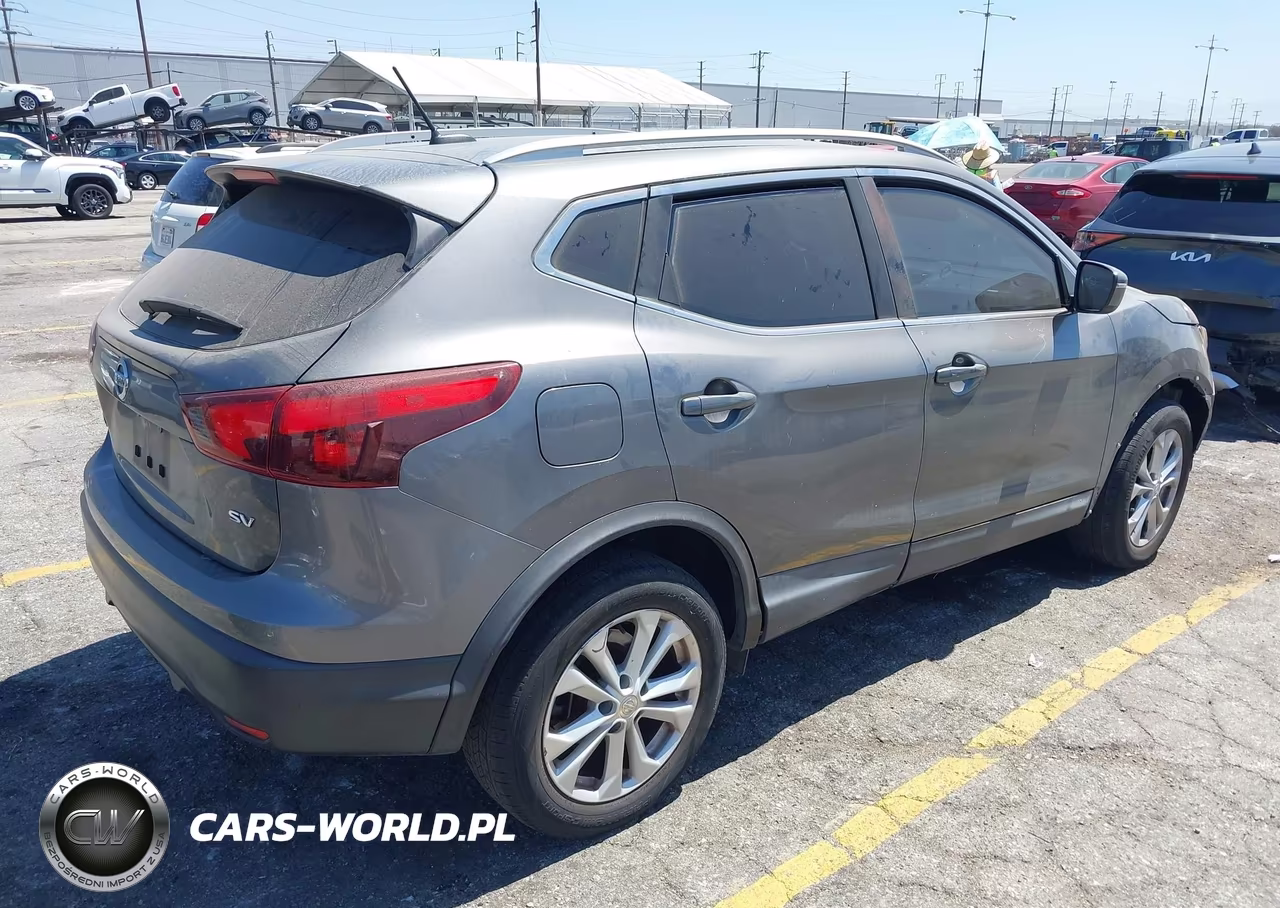 2018 Nissan Rogue Sport Sv VIN:JN1BJ1CP5JW185149 - 4