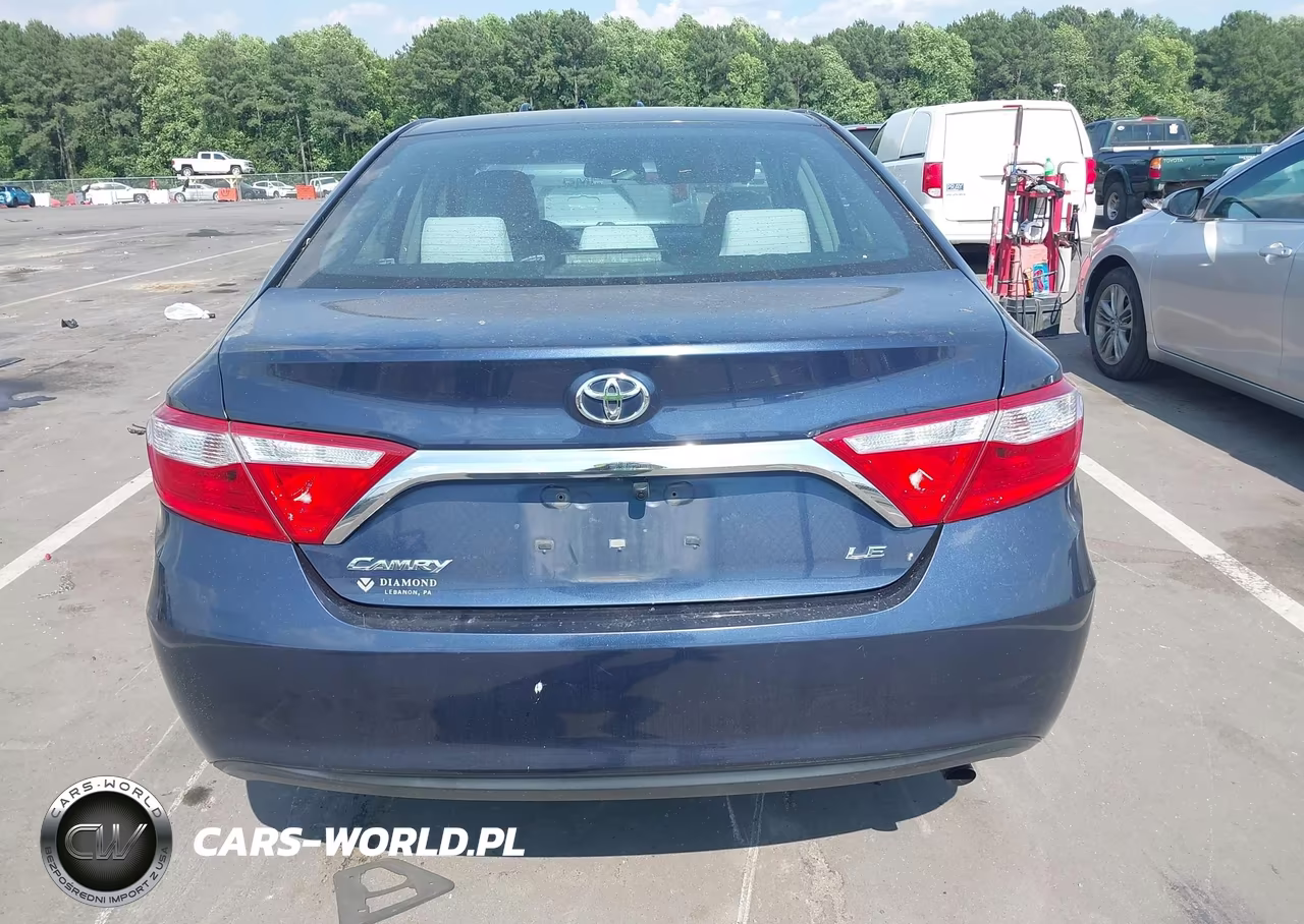 2015 Toyota Camry Le VIN:4T4BF1FK4FR511459 - 16