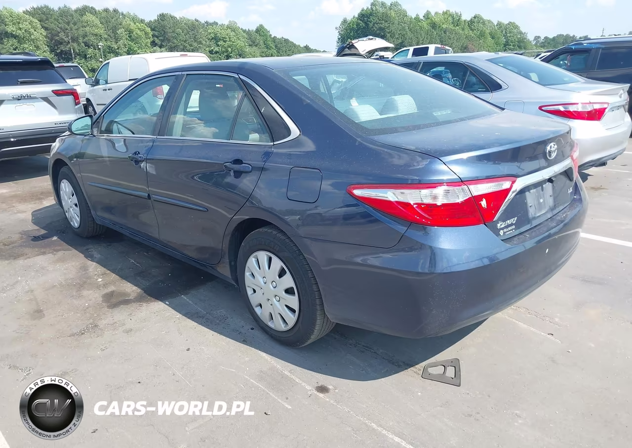 2015 Toyota Camry Le VIN:4T4BF1FK4FR511459 - 3