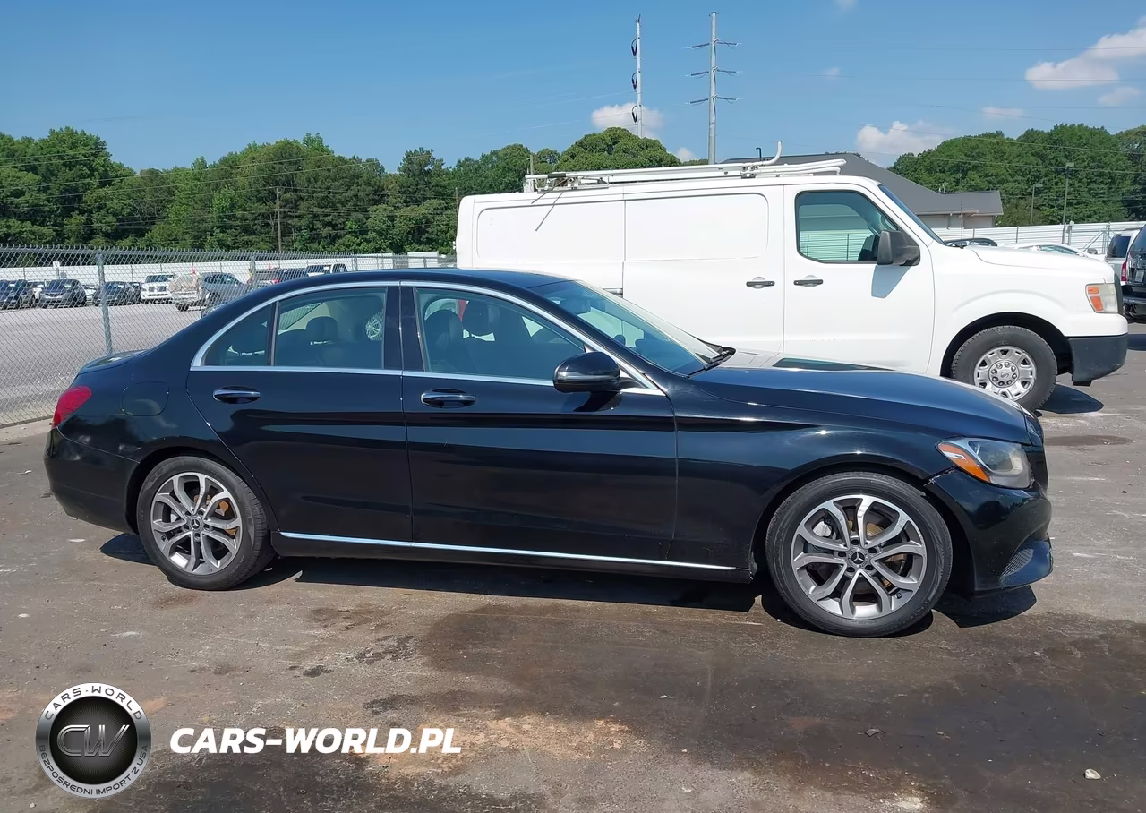 2017 Mercedes-Benz C 300 VIN:55SWF4JBXHU225649 - 13