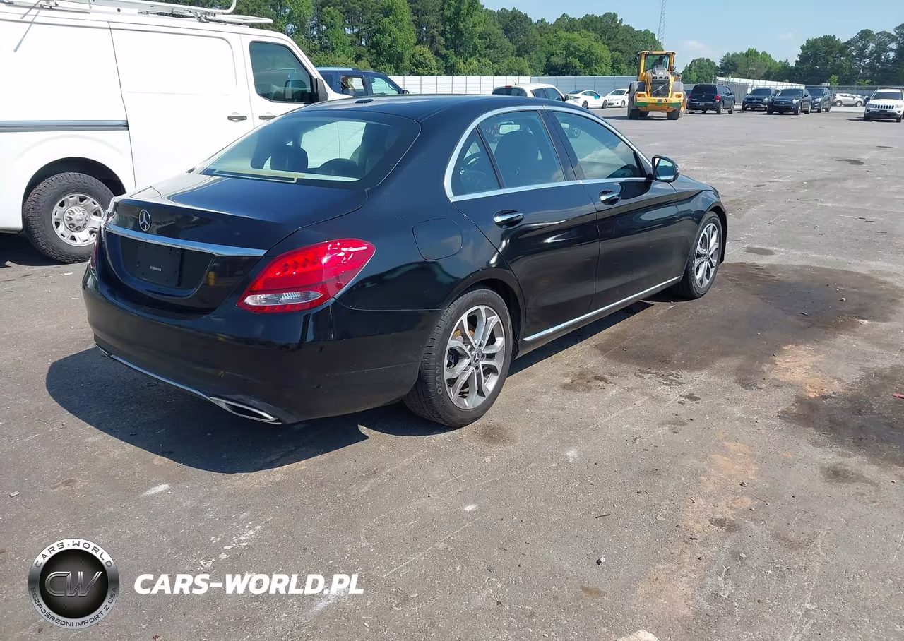 2017 Mercedes-Benz C 300 VIN:55SWF4JBXHU225649 - 4