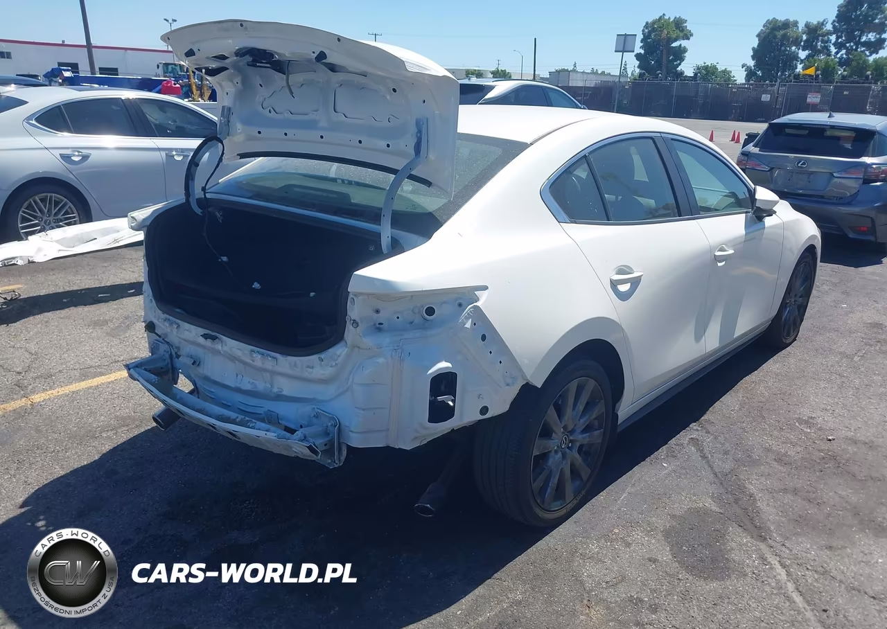 2024 Mazda Mazda3 2.5 S Preferred VIN:3MZBPACM5RM421986 - 4