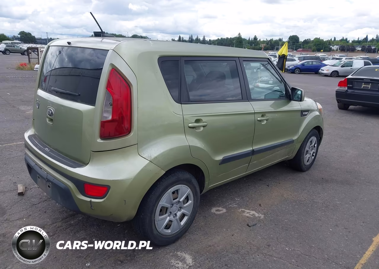 2013 Kia Soul VIN:KNDJT2A58D7502902 - 4