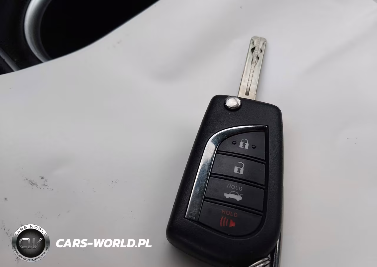 2021 Toyota Camry Le VIN:4T1C11AK5MU417267 - 11