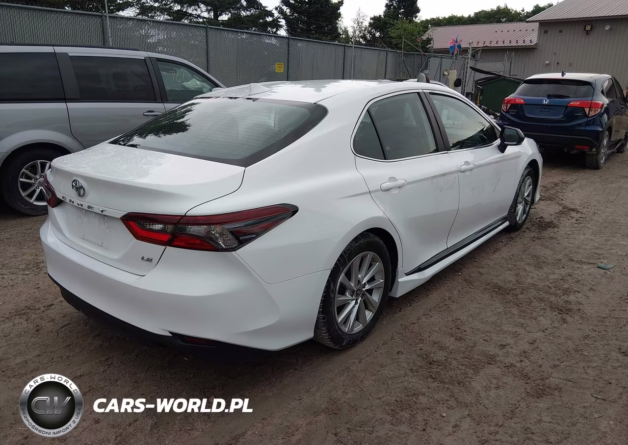 2021 Toyota Camry Le VIN:4T1C11AK5MU417267 - 4