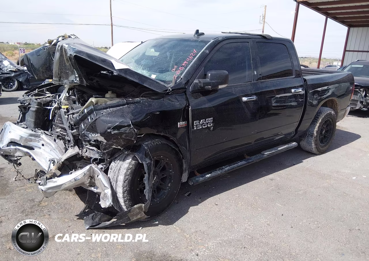 2017 Ram 1500 VIN:3C6RR6LT5HG777018 - 2