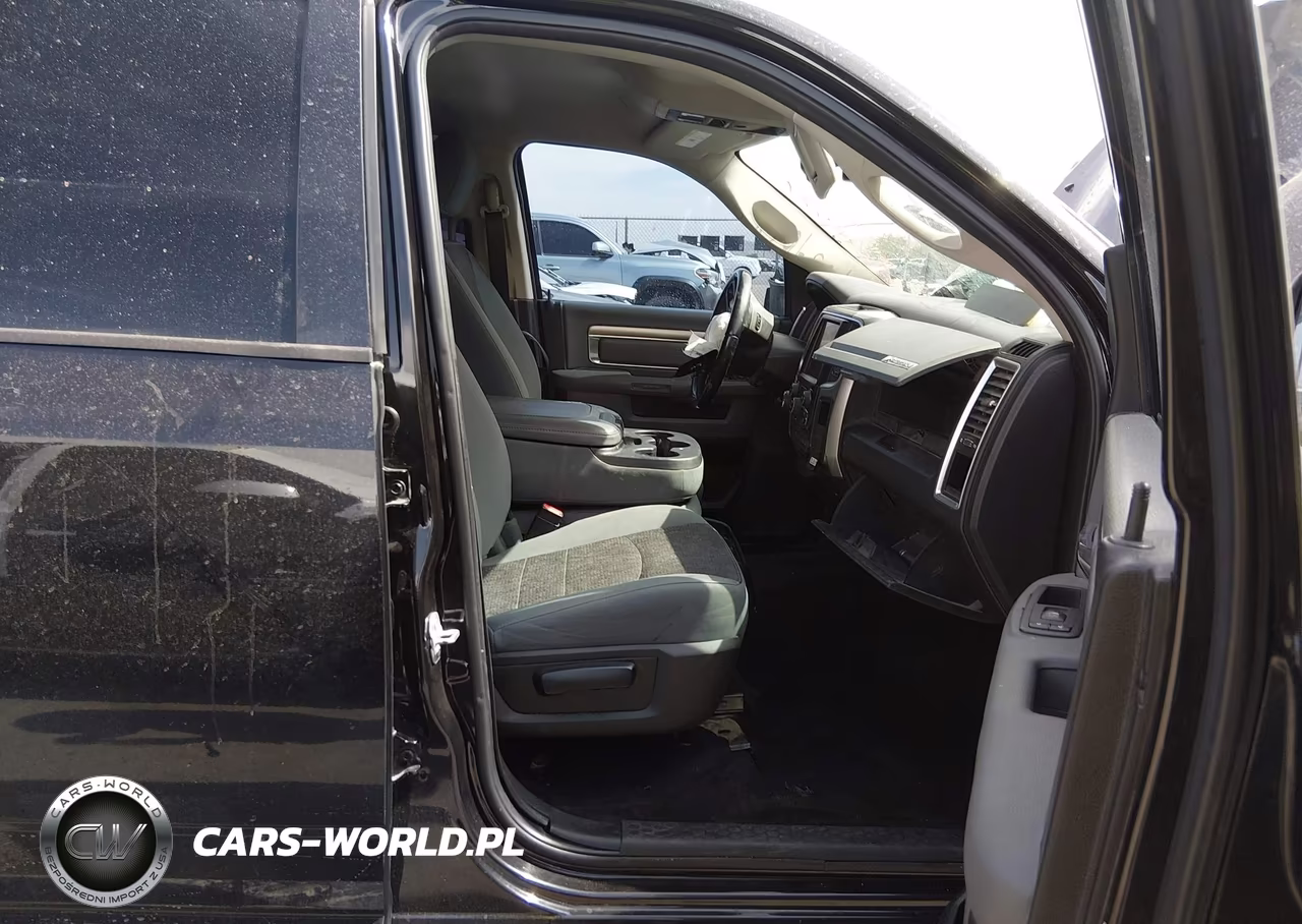 2017 Ram 1500 VIN:3C6RR6LT5HG777018 - 5