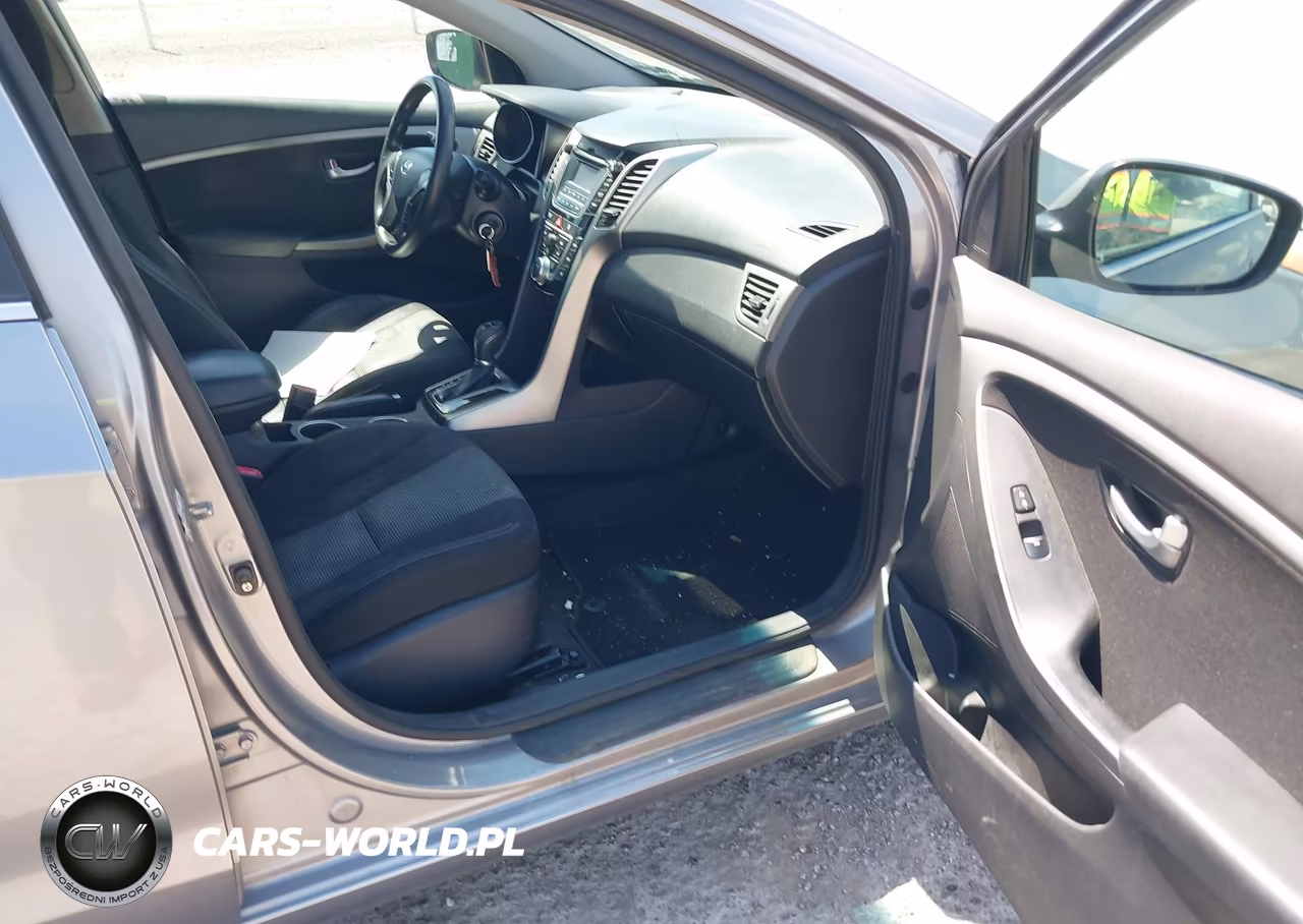 2013 Hyundai Elantra Gt VIN:KMHD35LE8DU031066 - 5