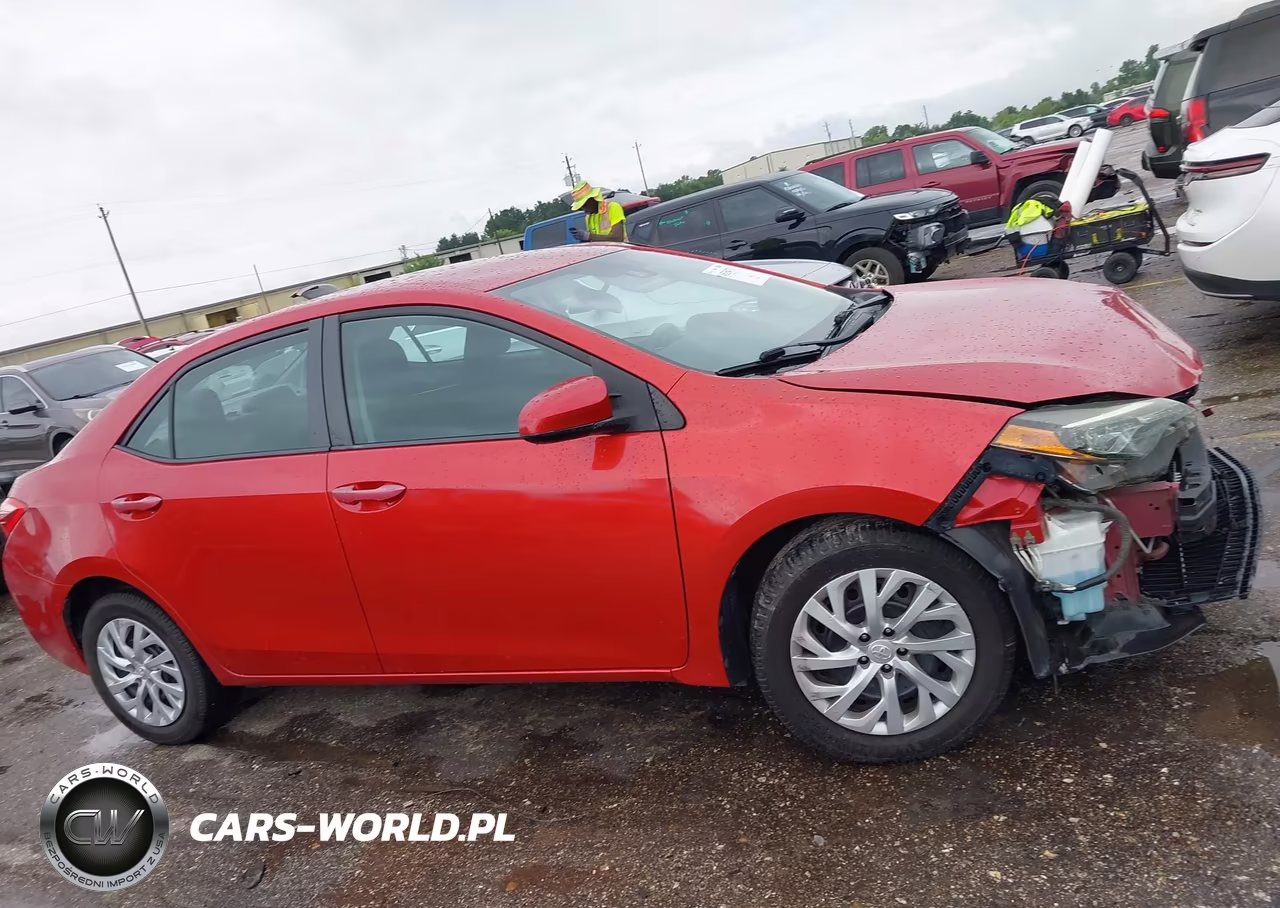 2019 Toyota Corolla Le VIN:5YFBURHEXKP918803 - 13