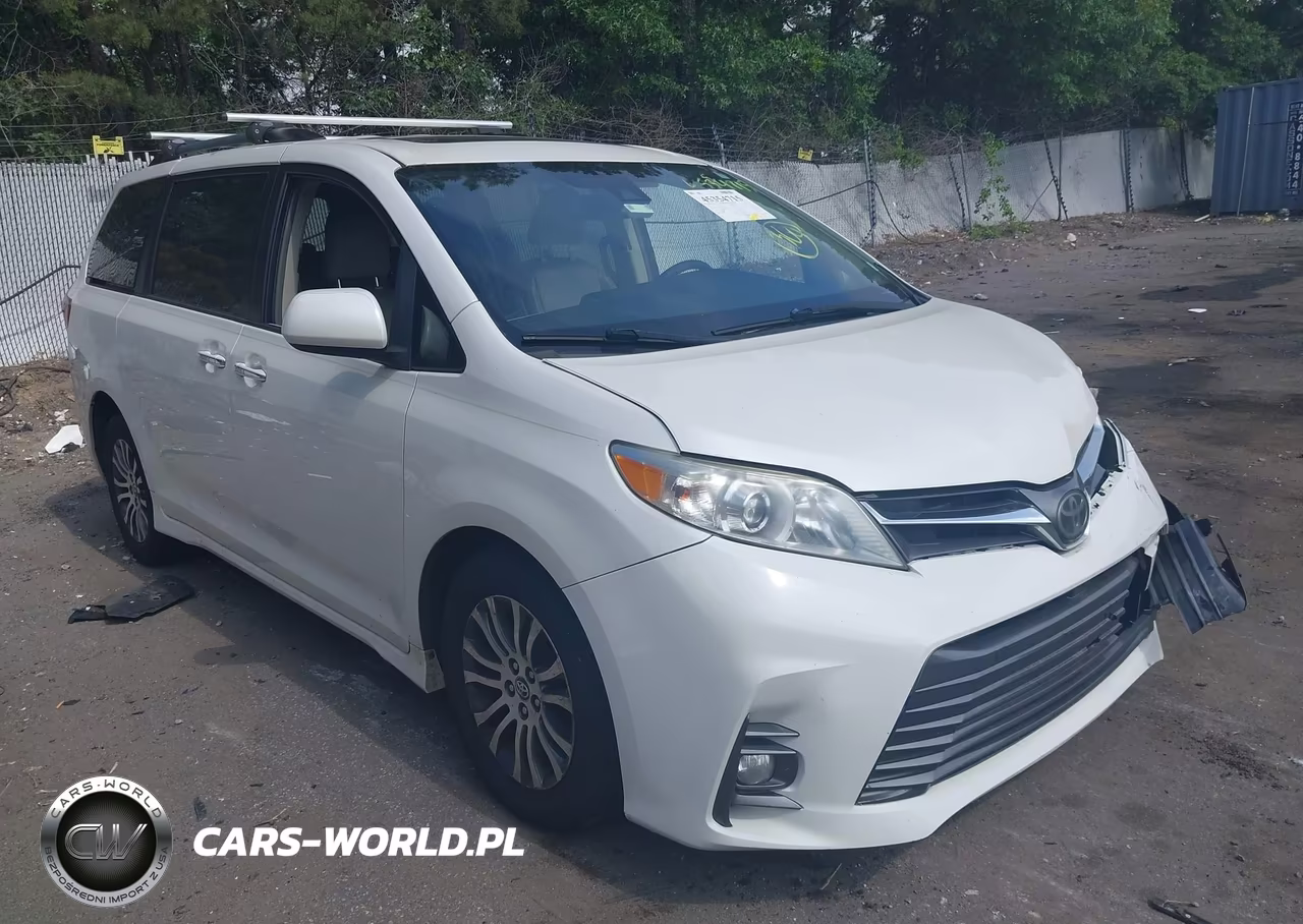 2018 Toyota Sienna Xle 8 Passenger