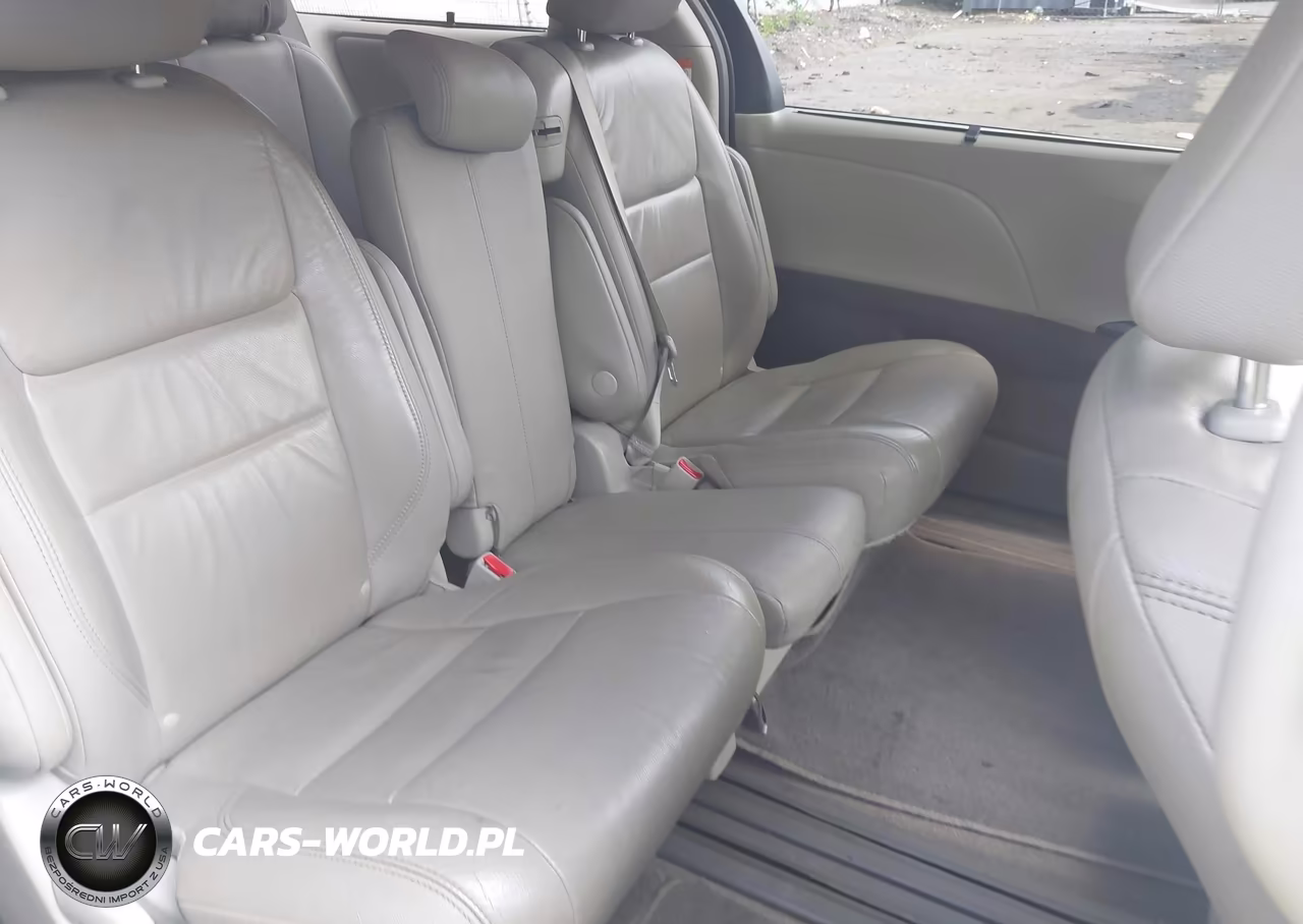 2018 Toyota Sienna Xle 8 Passenger VIN:5TDYZ3DC0JS941641 - 8