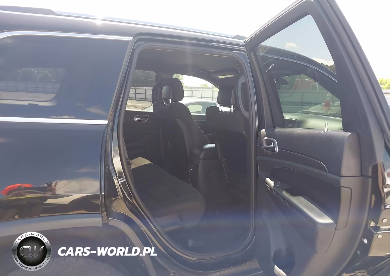 2018 Jeep Grand Cherokee Laredo E 4X2 VIN:1C4RJEAG5JC438459 - 8