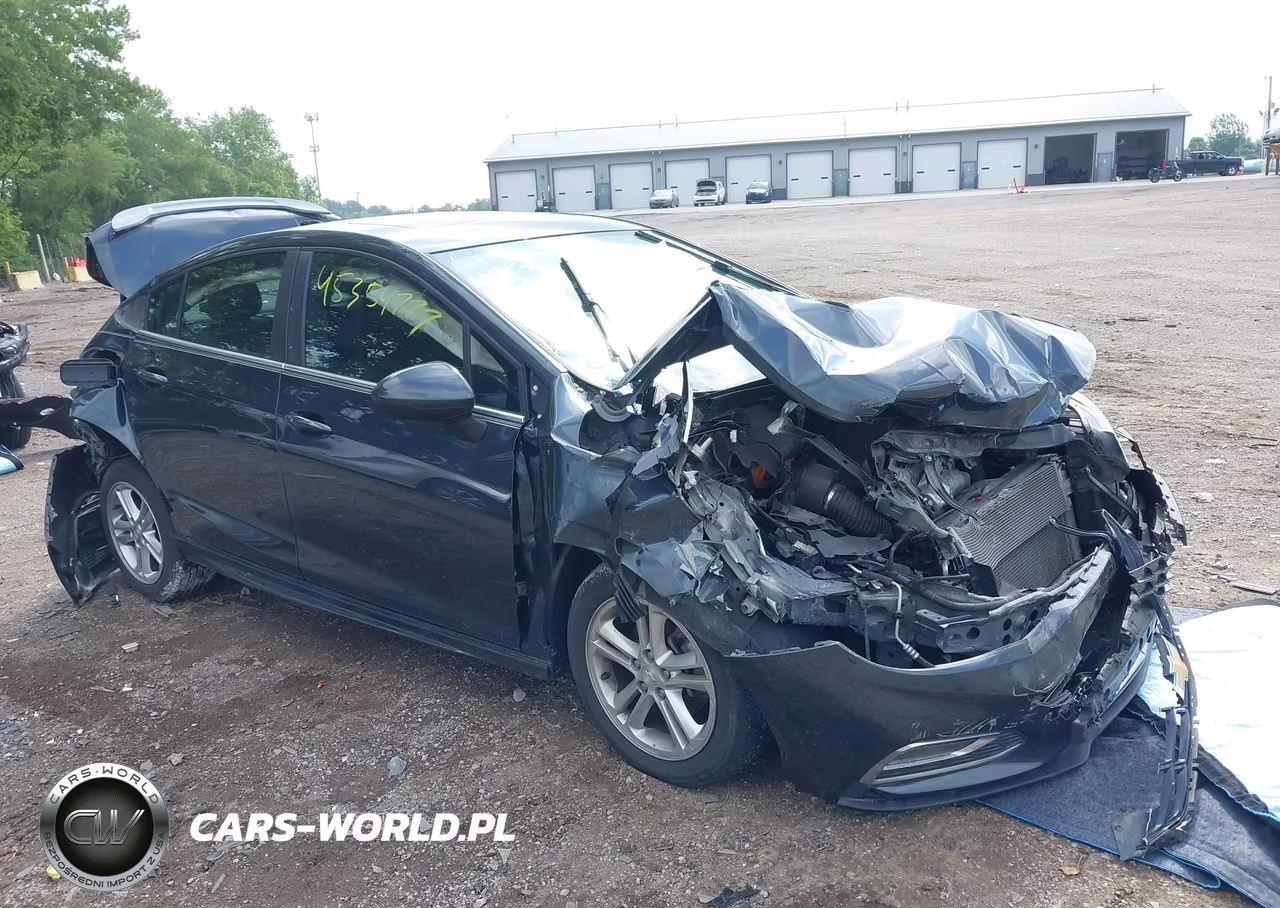 2017 Chevrolet Cruze Lt Auto – zdjęcie 1 z 16