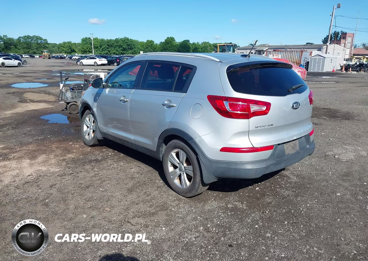 2013 Kia Sportage Lx VIN:KNDPBCA26D7388245 - 3
