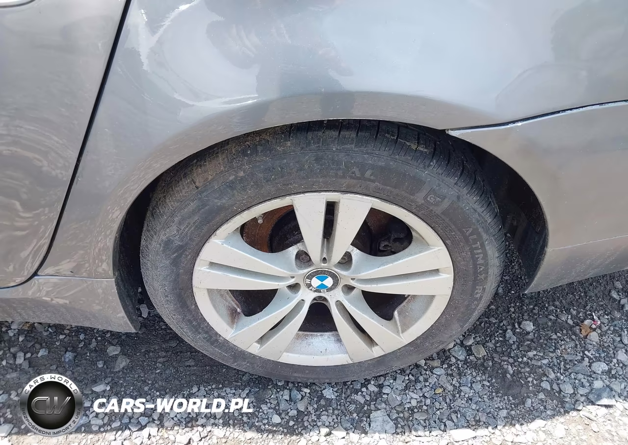 2009 BMW 528I xDrive VIN:WBANV13509C154849 - 12