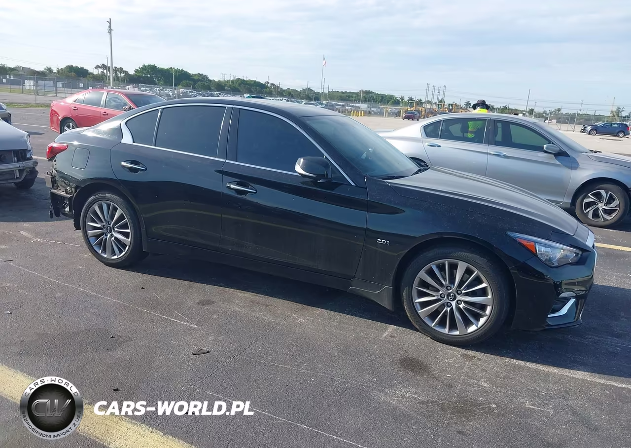 2018 Infiniti Q50 2.0T Luxe