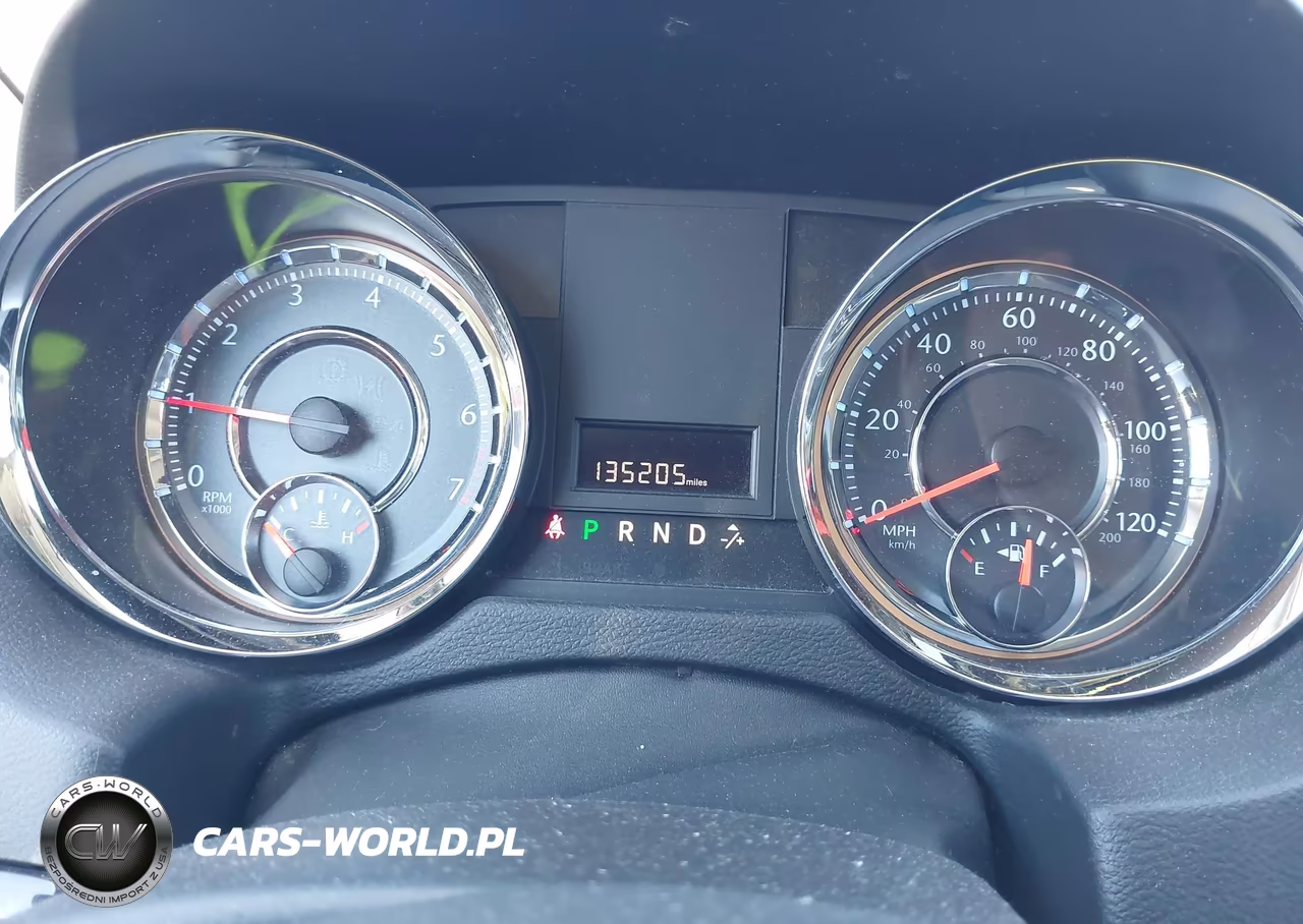 2015 Chrysler Town & Country Lx VIN:2C4RC1AG7FR741695 - 7