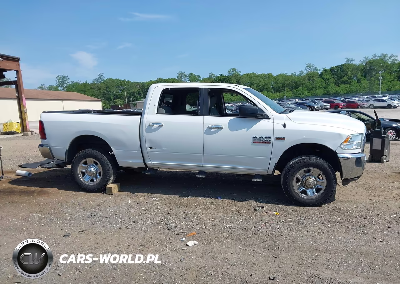 2015 Ram 2500 Slt VIN:3C6TR5DT4FG610628 - 13