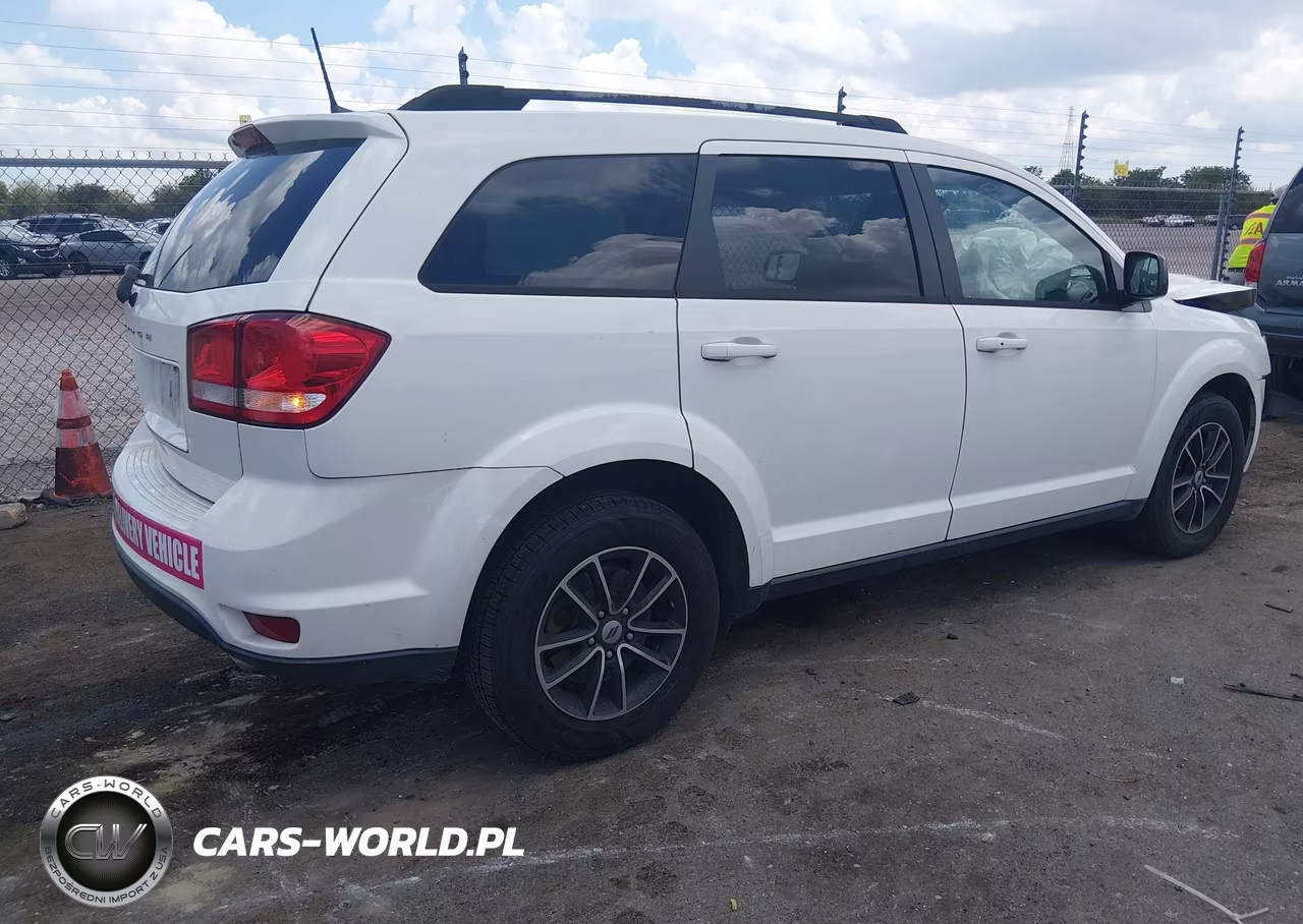 2018 Dodge Journey Sxt VIN:3C4PDCBG3JT528487 - 4