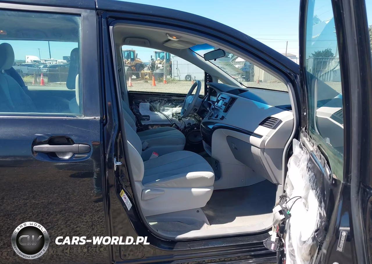 2013 Toyota Sienna L V6 7 Passenger VIN:5TDZK3DC4DS371303 - 5