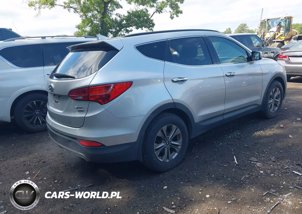 2015 Hyundai Santa Fe Sport 2.4L VIN:5XYZUDLB9FG285686 - 4