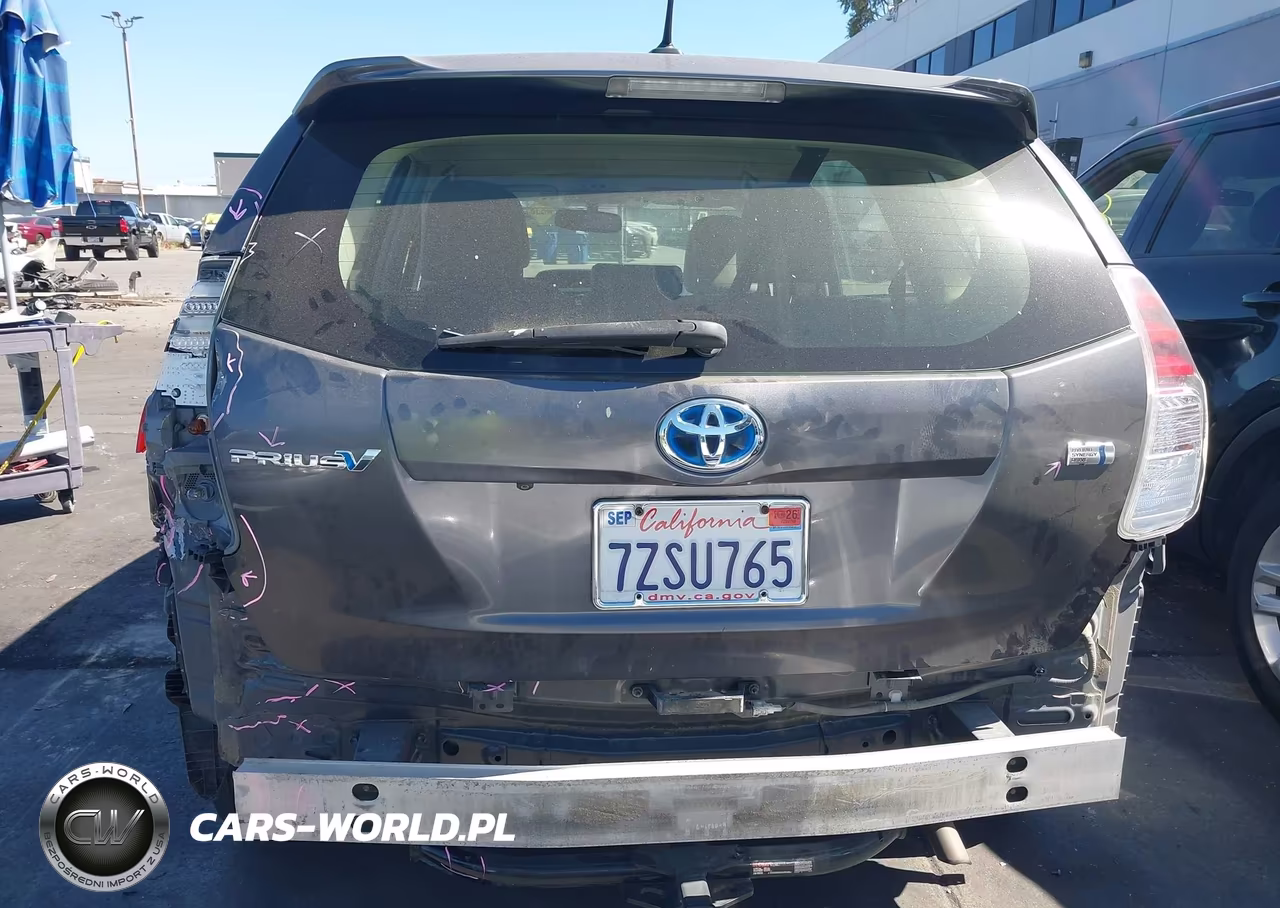 2017 Toyota Prius V Four VIN:JTDZN3EU2HJ060776 - 17