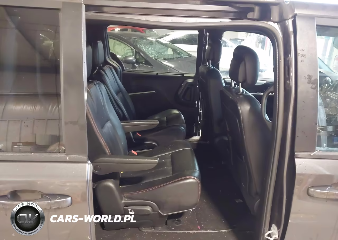 2018 Dodge Grand Caravan Gt VIN:2C4RDGEG0JR324325 - 8