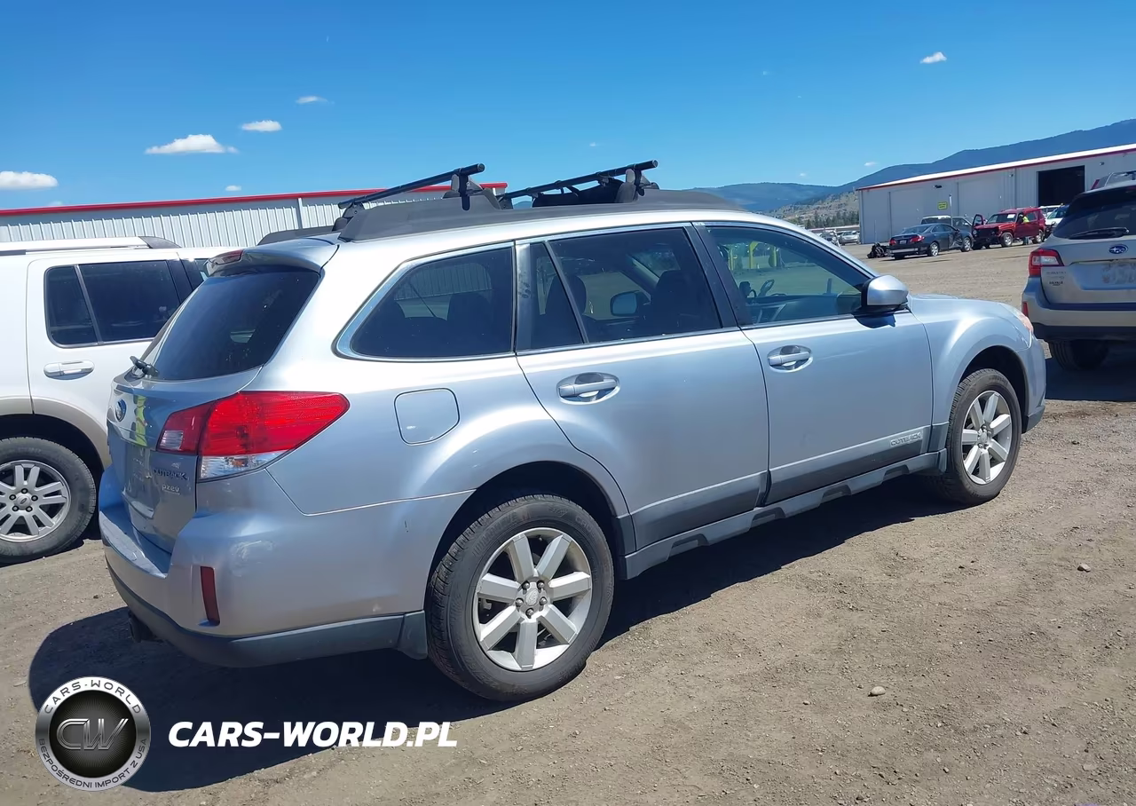 2012 Subaru Outback 2.5I Premium VIN:4S4BRBCC5C3251630 - 4
