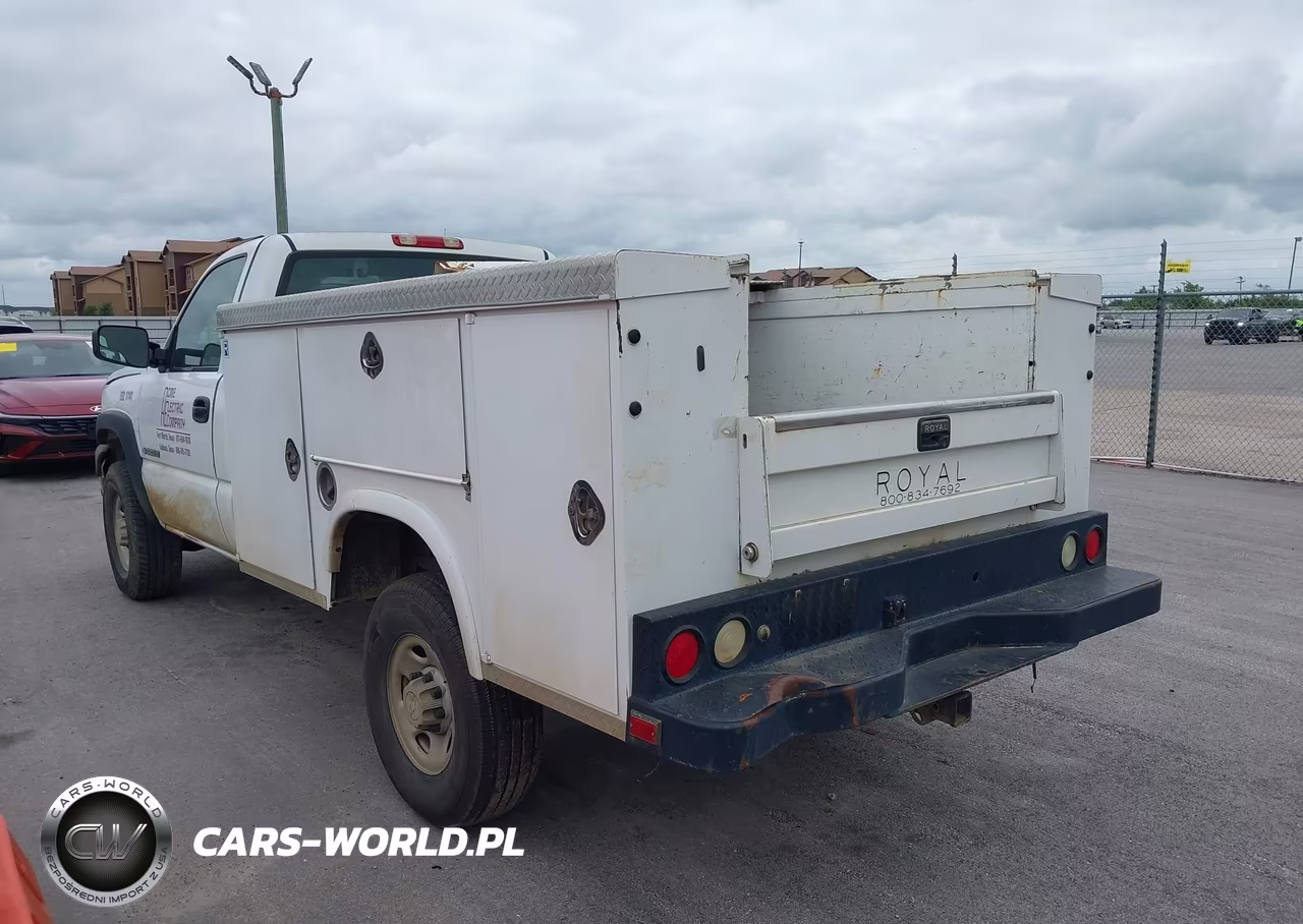 2006 Chevrolet Silverado 2500Hd Work Truck VIN:1GCHC24U56E267603 - 3