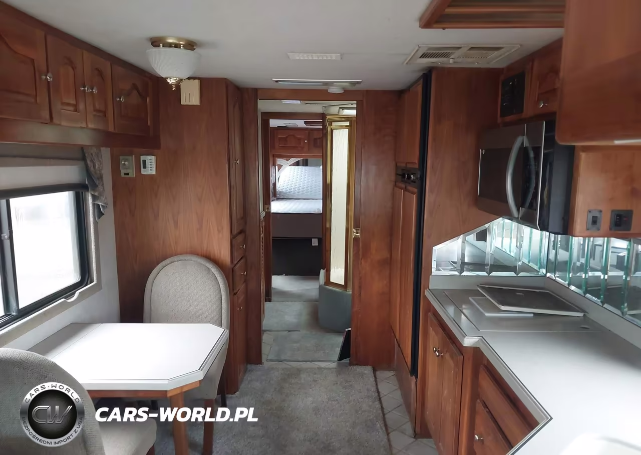 1998 Roadmaster Rail Executive Signature VIN:1RF120617W1013855 - 15