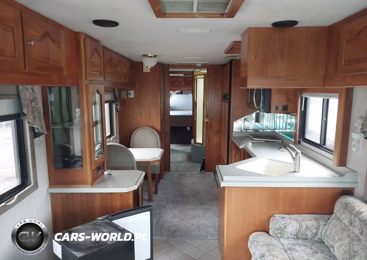 1998 Roadmaster Rail Executive Signature VIN:1RF120617W1013855 - 5