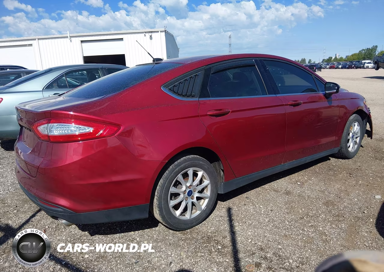 2015 Ford Fusion S VIN:3FA6P0G73FR117398 - 4