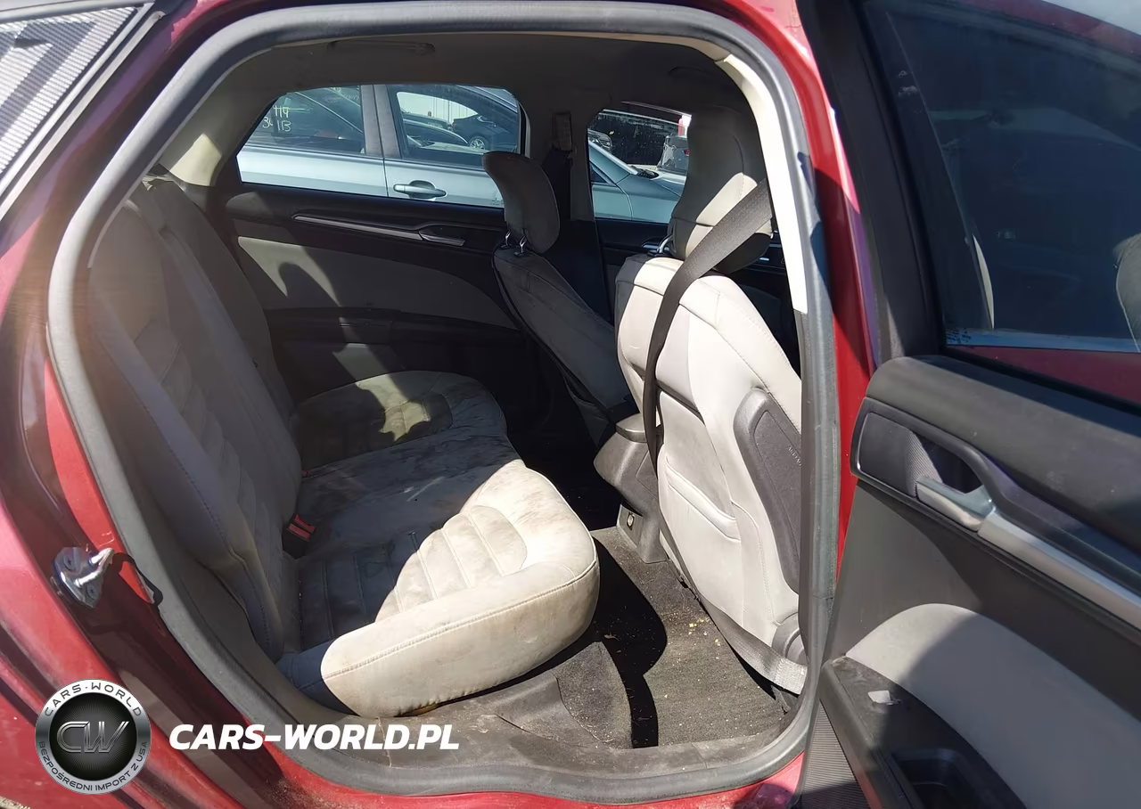 2015 Ford Fusion S VIN:3FA6P0G73FR117398 - 8