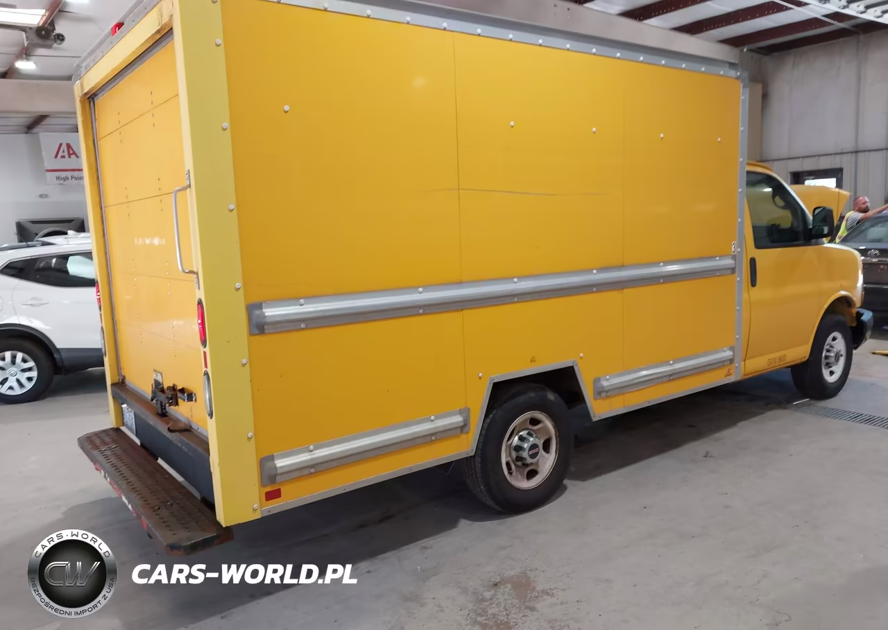 2011 GMC Savana Cutaway Work Van VIN:1GDY72CA5B1901047 - 4