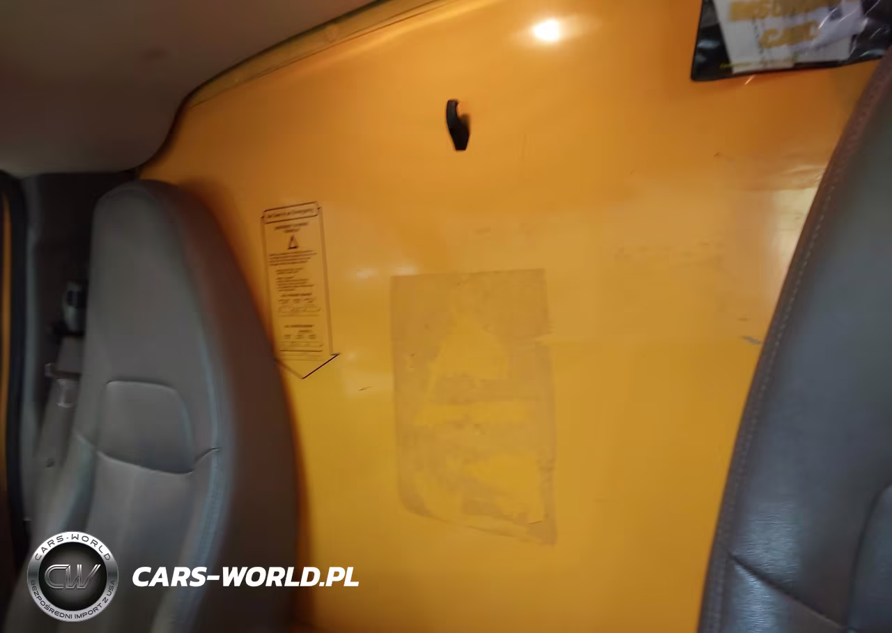 2011 GMC Savana Cutaway Work Van VIN:1GDY72CA5B1901047 - 6
