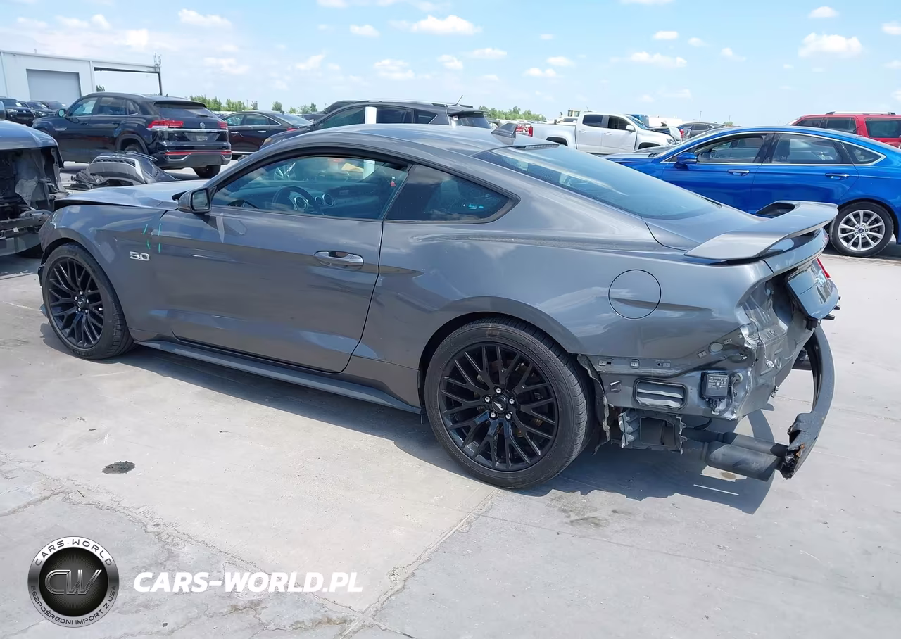 2021 Ford Mustang Gt Premium Fastback VIN:1FA6P8CF2M5110633 - 3