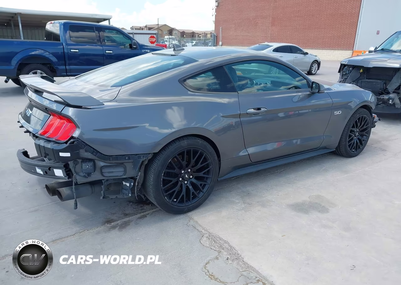 2021 Ford Mustang Gt Premium Fastback VIN:1FA6P8CF2M5110633 - 4