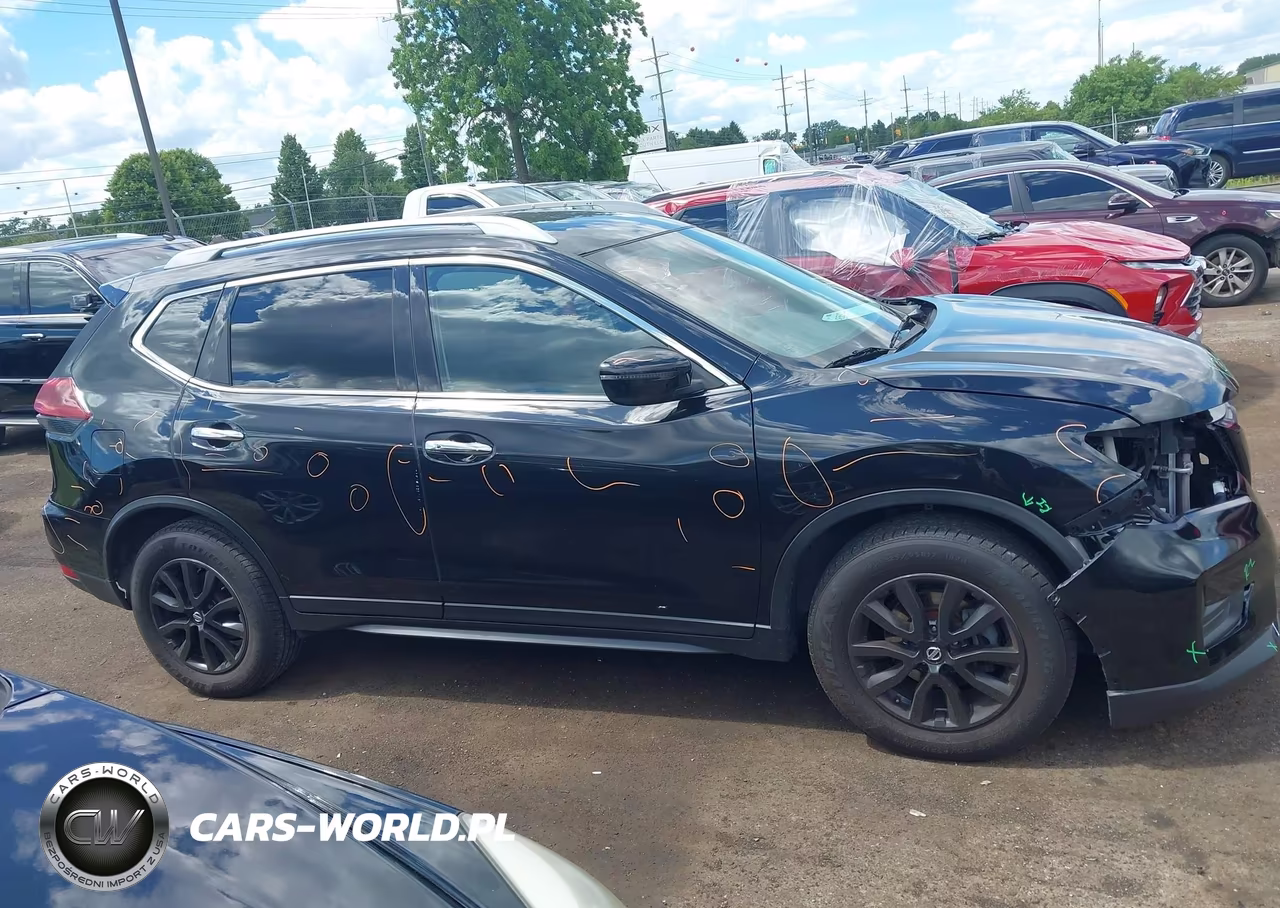 2019 Nissan Rogue S VIN:5N1AT2MT9KC828251 - 13