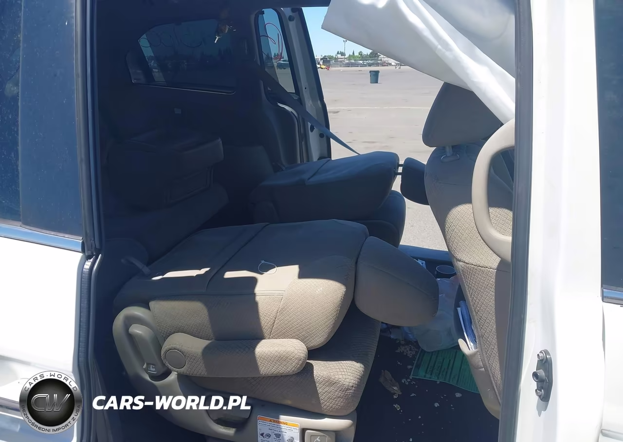 2017 Honda Odyssey Se VIN:5FNRL5H36HB009809 - 8