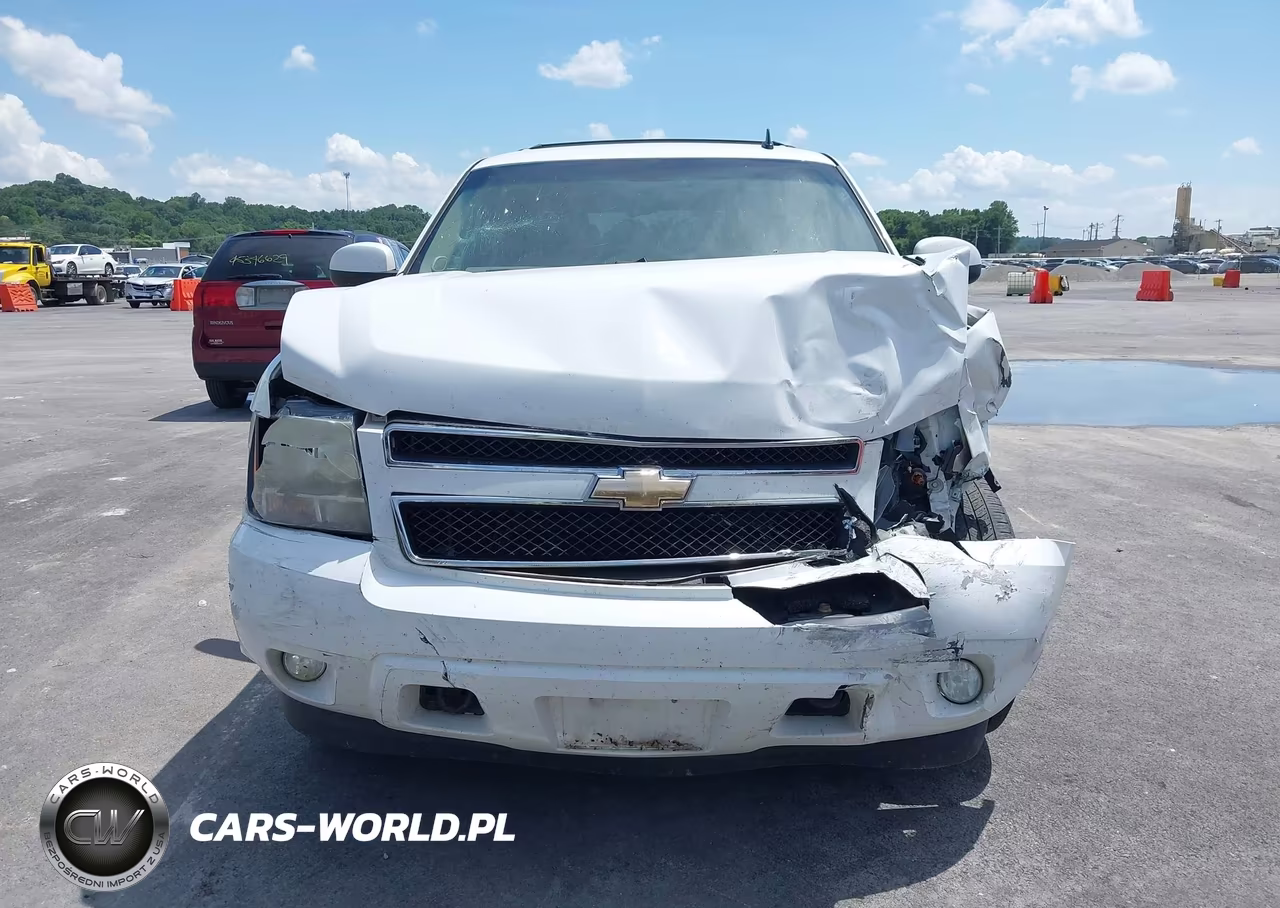 2010 Chevrolet Tahoe Lt VIN:1GNUKBE04AR165151 - 13