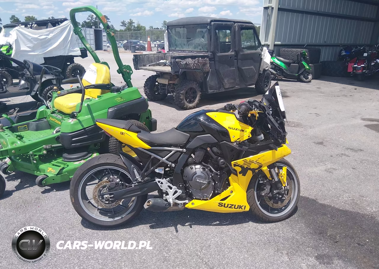 2024 Suzuki Gsx800 F VIN:JS1EM13B9R7101002 - 11