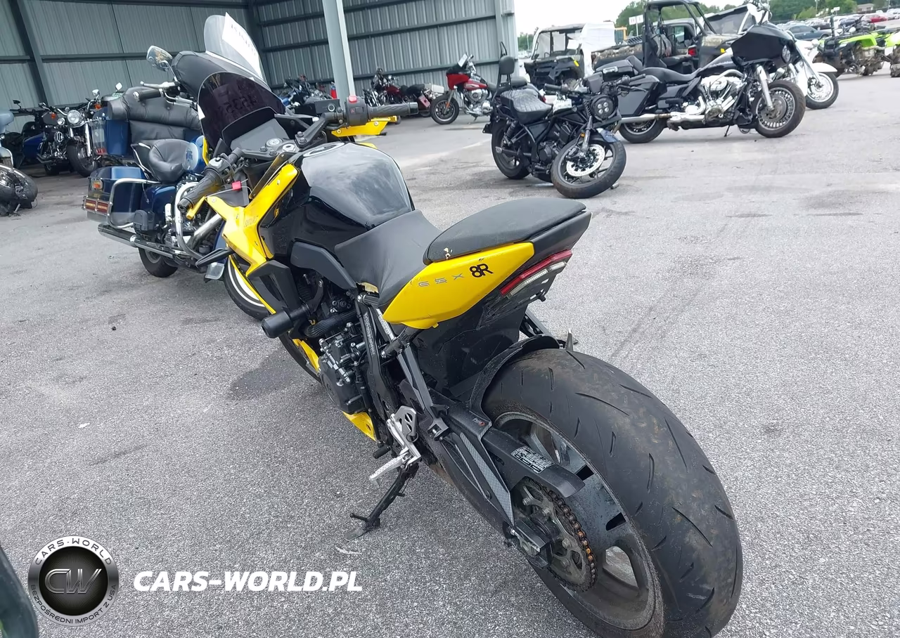 2024 Suzuki Gsx800 F VIN:JS1EM13B9R7101002 - 3