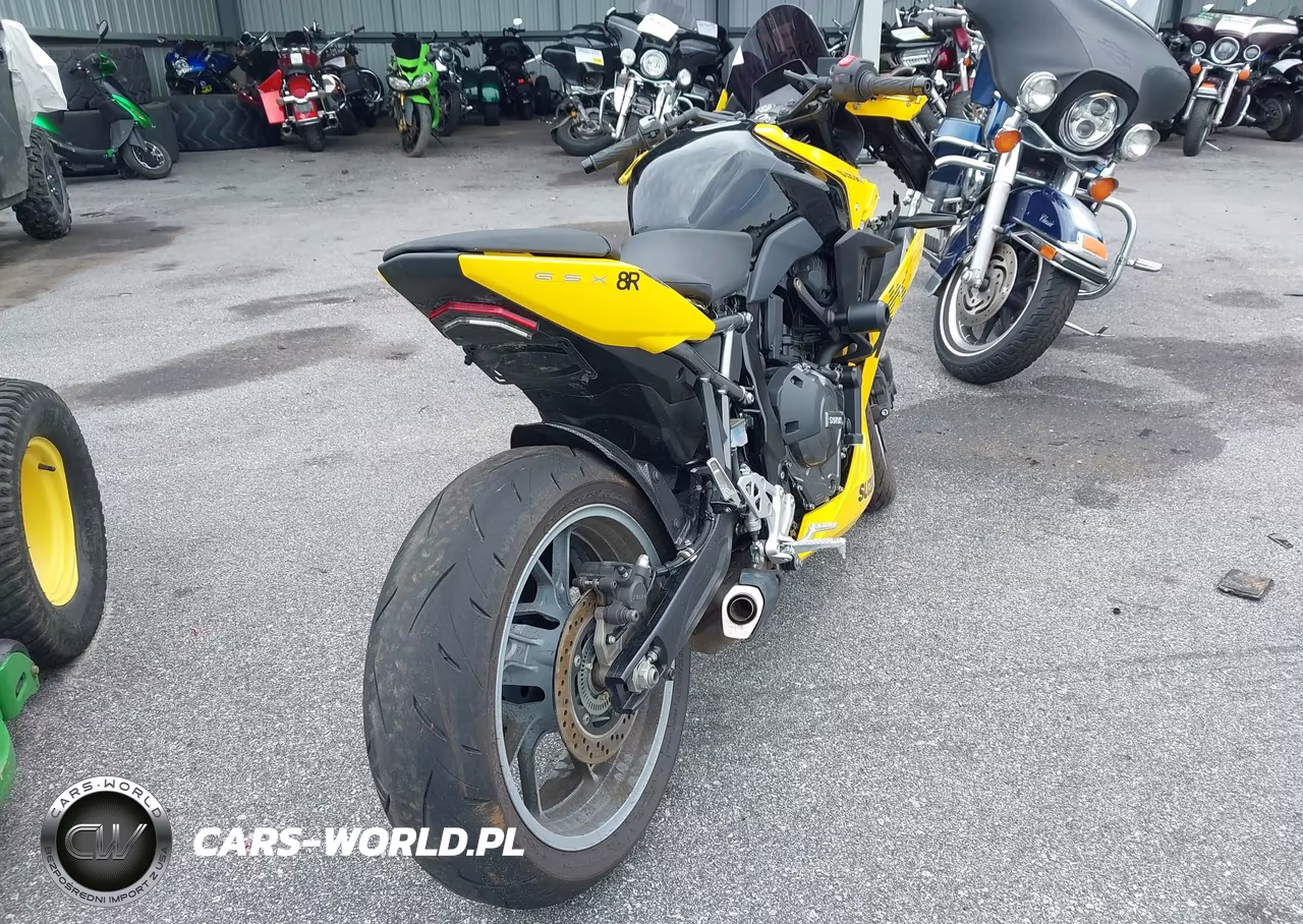 2024 Suzuki Gsx800 F VIN:JS1EM13B9R7101002 - 4