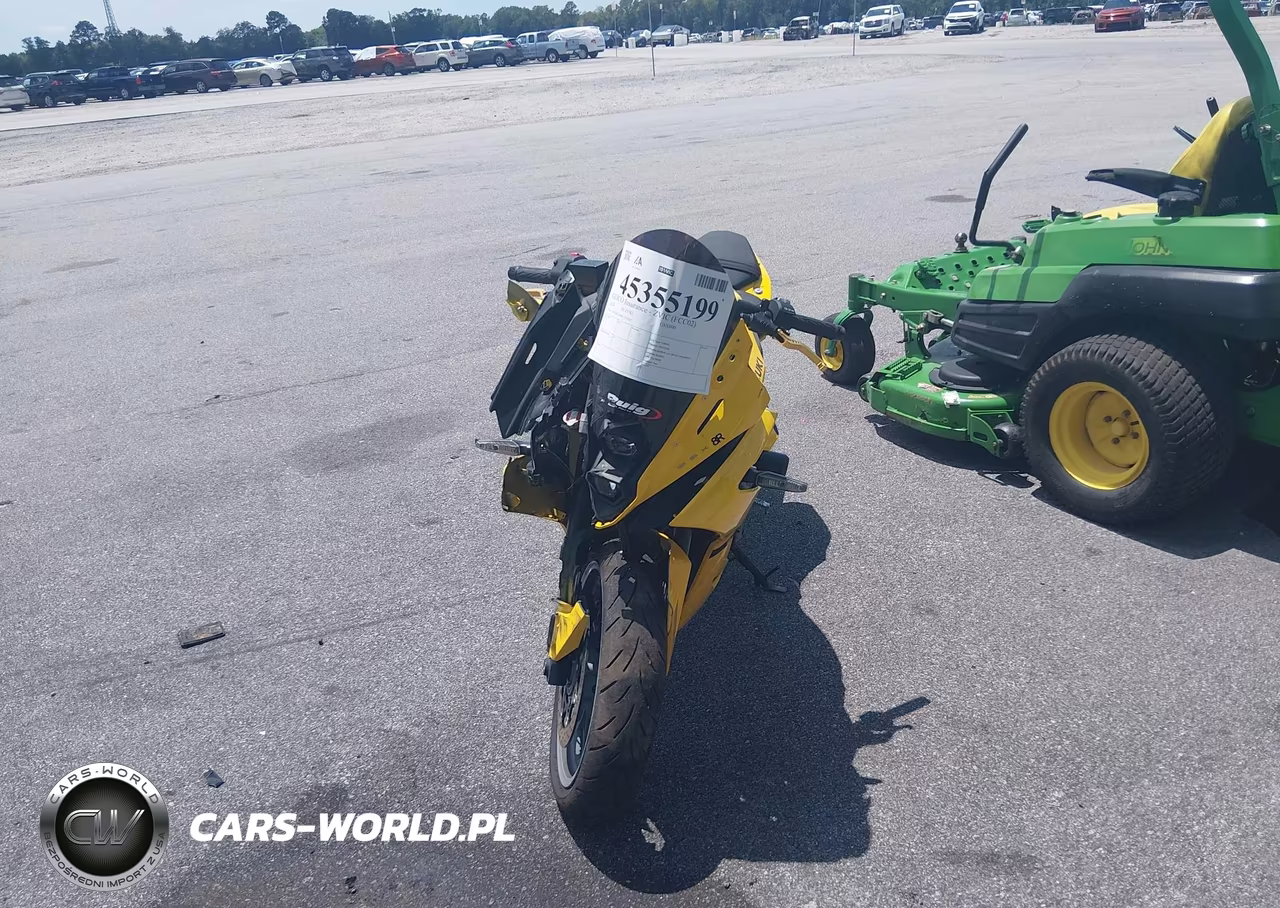 2024 Suzuki Gsx800 F VIN:JS1EM13B9R7101002 - 5